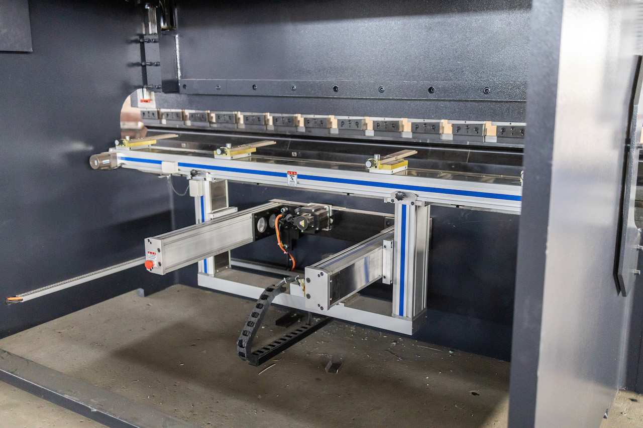 100t Hydraulic Cnc Brake Press Crowning Cnc Press Brake Delem Prensa de freno CNC hidráulica de 100 t que corona el freno de prensa CNC Delem