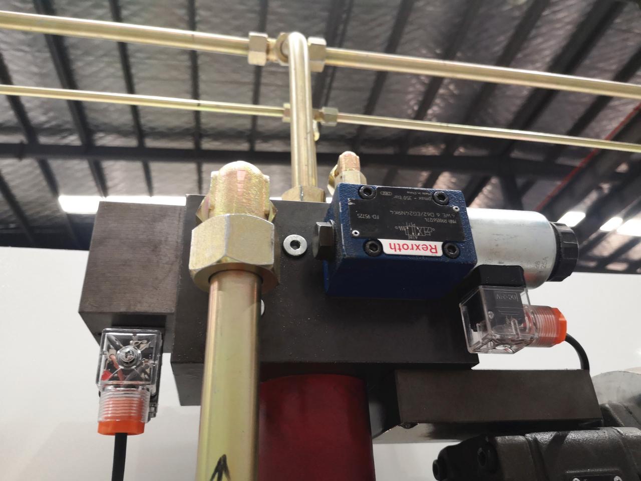 160t-4000 4-axis Cnc Hydraulic Bending Machine Press Brake 160t-4000 Freno de prensa hidráulica de la máquina dobladora CNC de 4 ejes