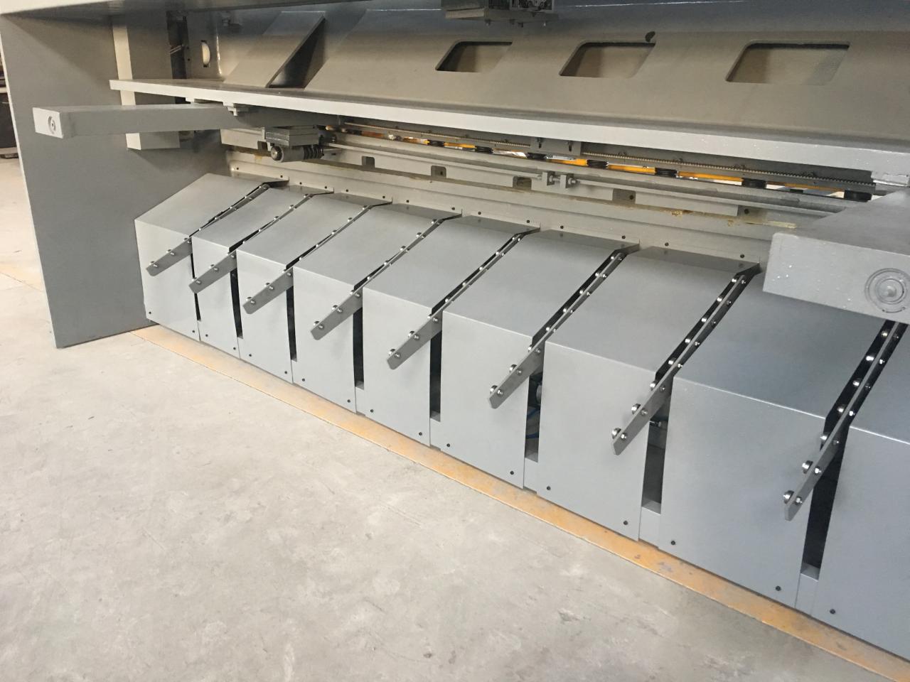 Cizalla hidráulica de viga oscilante Nc de 2,5 m de longitud