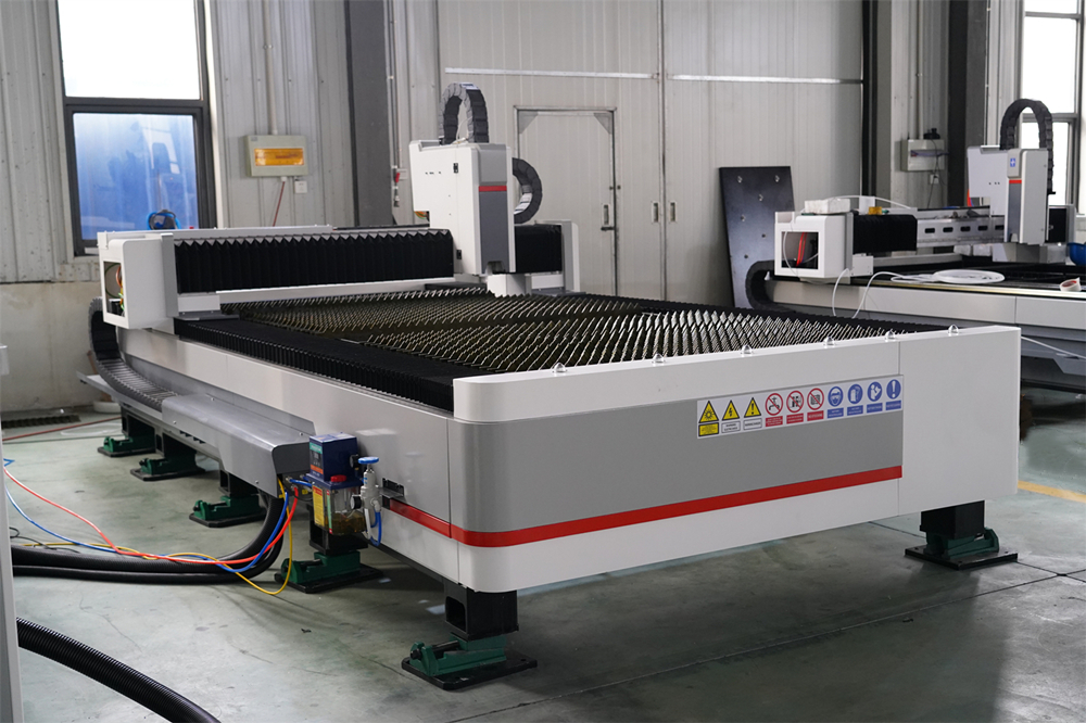 3015 4kw 1kw 2kw 3kw Stainless Steel Cnc Fiber Laser Cutting Machine 3015 4kw 1kw 2kw 3kw Máquina de corte por láser de fibra CNC de acero inoxidable