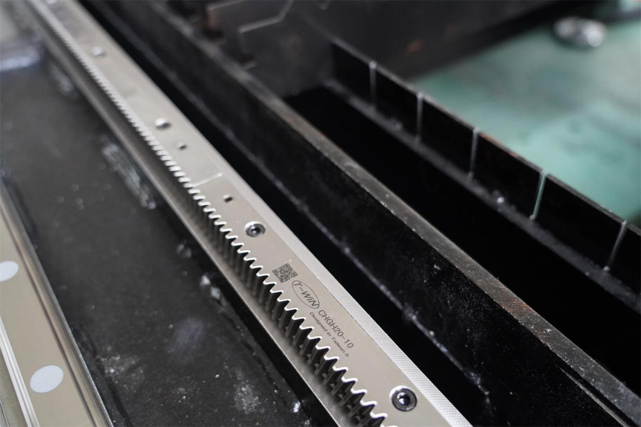 3015 4kw 1kw 2kw 3kw Stainless Steel Cnc Fiber Laser Cutting Machine 3015 4kw 1kw 2kw 3kw Máquina de corte por láser de fibra CNC de acero inoxidable