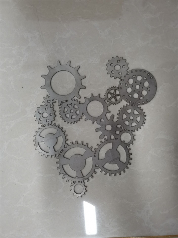 Máquina de corte por láser de fibra CNC de metal de hierro de aluminio y acero inoxidable de cobre y carbono 3015