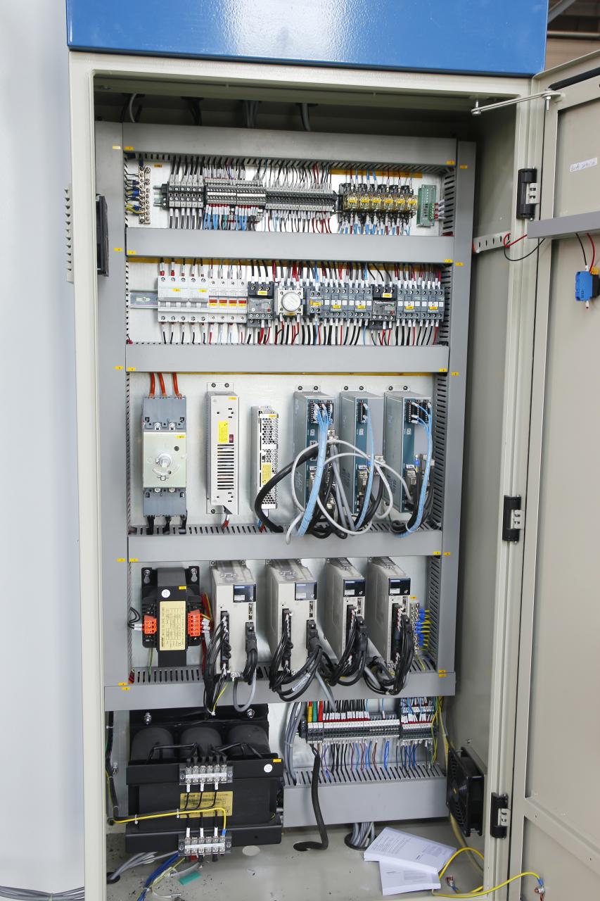 4 Axis Cnc Tandem Press Brake With Delem Da58t 2d Graphical Controller Prensa plegadora en tándem CNC de 4 ejes con controlador gráfico Delem Da58t 2d