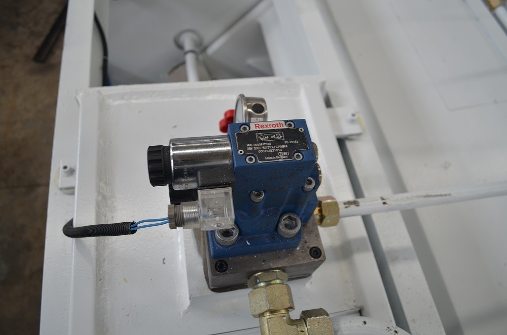 6*3200mm Guillotine Shears Metal Shear Hydraulic Iron Sheet Cutting Shearing Machine Cizallas de guillotina de 6*3200 mm Cizalla de metal Cizalla hidráulica para corte de láminas de hierro