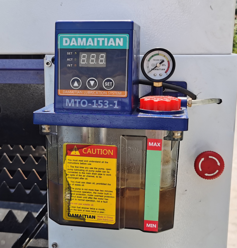 8mm 10mm Carbon Steel Laser Cutter 1530 4020 Cnc Fiber Laser Cutting Machine Cortadora láser de acero al carbono de 8 mm y 10 mm 1530 4020 Máquina cortadora láser de fibra CNC