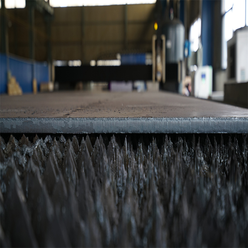 Precio barato de alta calidad de la cortadora del laser de la fibra 3kw de China