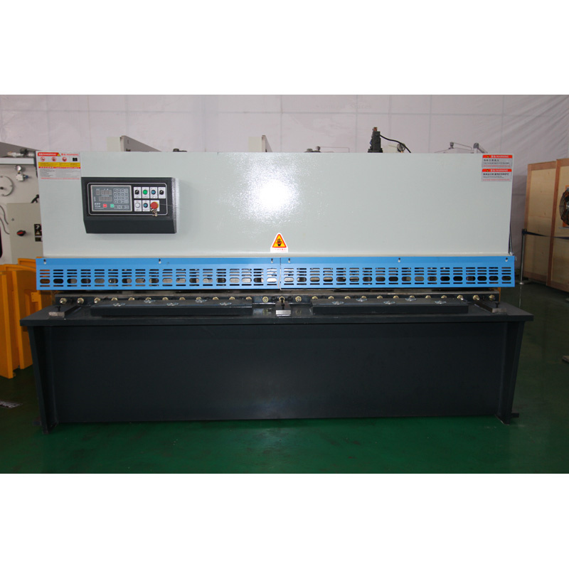 Cizalla hidráulica de trabajo estable Qc12k 6mm2500mm con precio bajo
