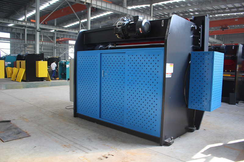 Cnc Hydraulic Press Brake Machine, Fully Automatic Carbon Steel Bending Machine Máquina de freno de prensa hidráulica CNC, máquina dobladora de acero al carbono completamente automática