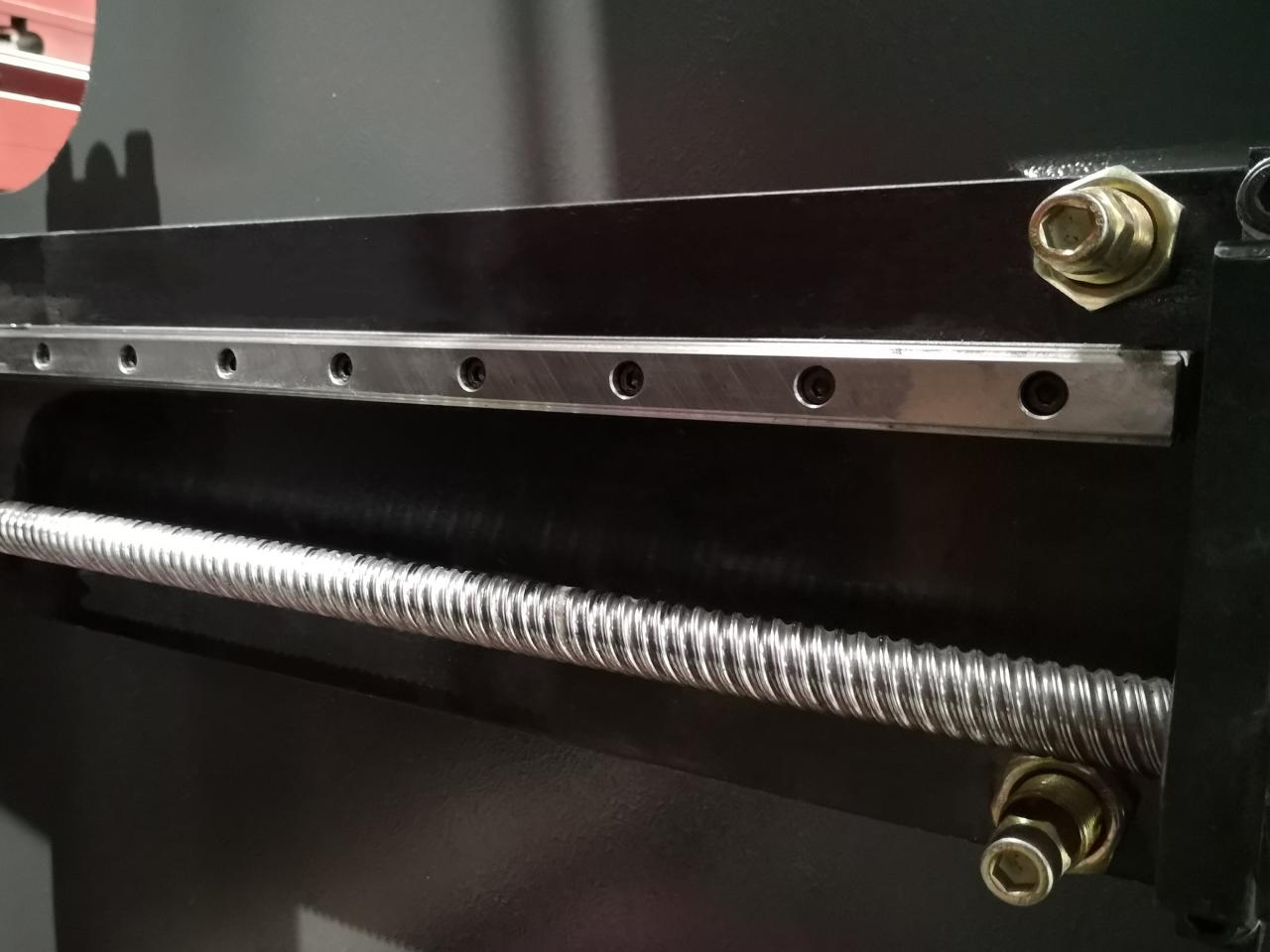 Delem Da66t 125 3+1 4+1 6+1 8+1 Cnc Hydraulic Press Brake For Metal Plate Bending Freno de prensa hidráulica Delem Da66t 125 3+1 4+1 6+1 8+1 Cnc para doblado de placa de metal