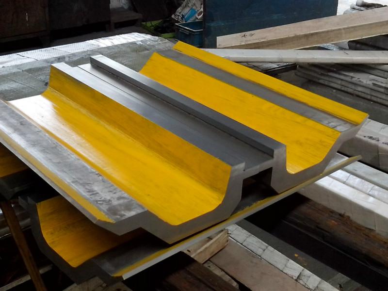 Full Automatic High Power Sheet Bending Machine And Cnc Press Brake Machine Dobladora automática completa de láminas de alta potencia y máquina plegadora CNC