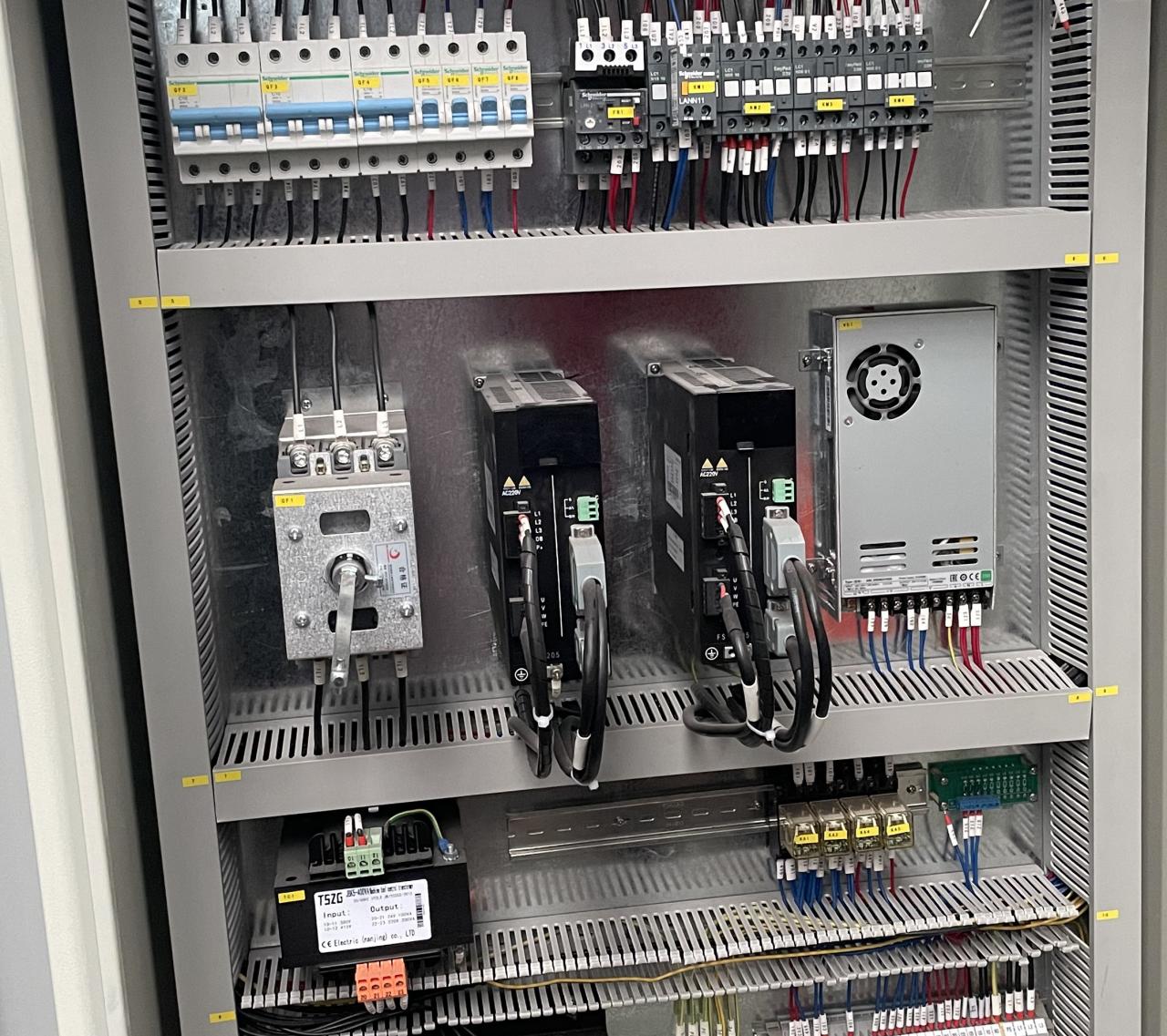High Quality 3m Press Brake Machine Hydraulic 100 Ton For Sheet Metal Bending Máquina hidráulica de alta calidad del freno de la prensa de 3m 100 toneladas para el doblado de chapa