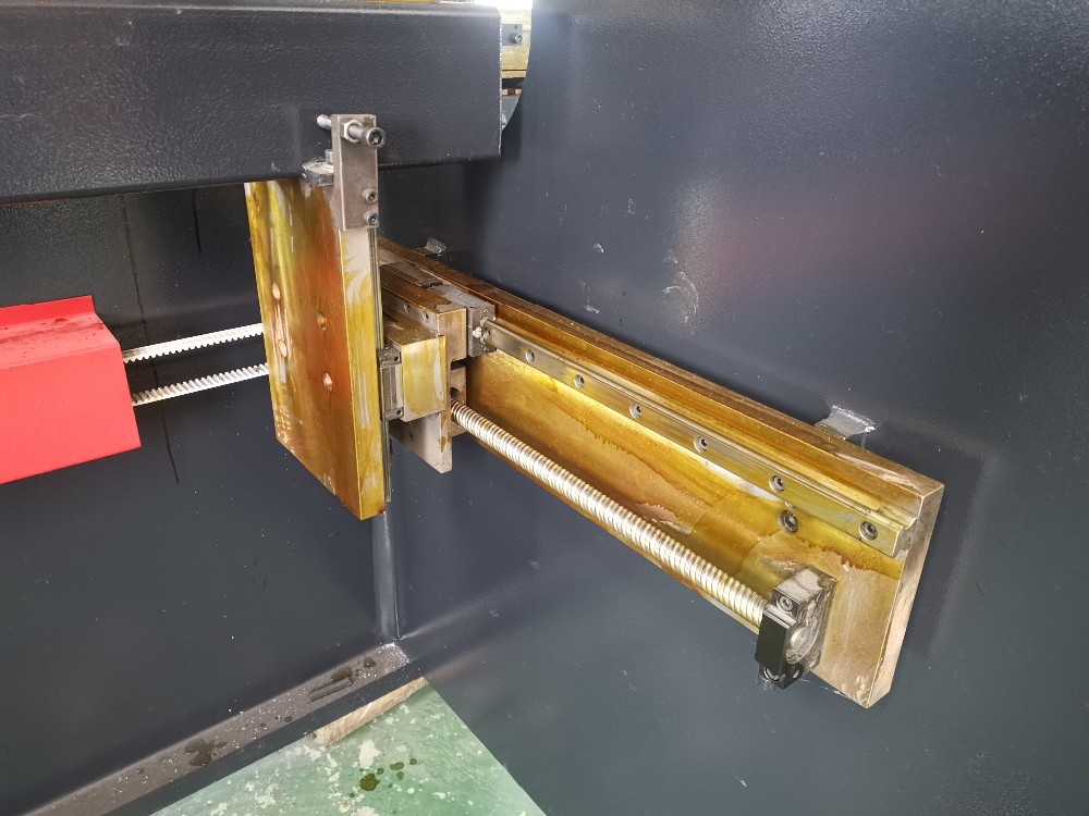 Hydraulic Stainless Steel Wc67y/k-300/6000 Mould Crowning Press Brake Acero inoxidable hidráulico Wc67y/k-300/6000 Prensa plegadora de coronación de moldes