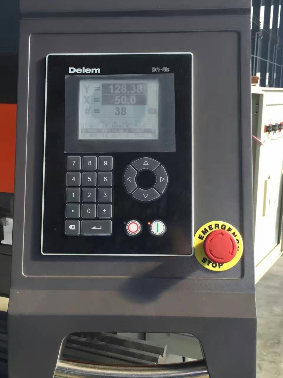 Hydraulic Stainless Steel Wc67y/k-300/6000 Mould Crowning Press Brake Acero inoxidable hidráulico Wc67y/k-300/6000 Prensa plegadora de coronación de moldes