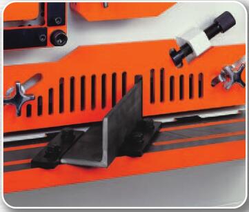 Metal Hydraulic IronWorker Machine Punching And Shearing Machine Punzonadora y cizalla hidráulica de metal IronWorker Machine