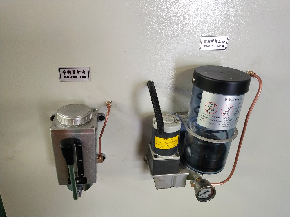 Pneumatic Friction Clutch High Performance Punch Press Machine Prensa punzonadora de alto rendimiento con embrague de fricción neumática