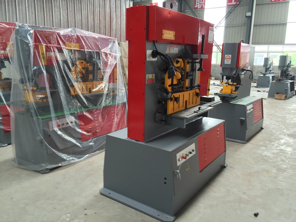 Q35y Series Multifunctional Hydraulic Iron Worker Combined Shearing And Punching Machine Cizalla y punzonadora combinadas de trabajador de hierro hidráulico multifuncional de la serie Q35y