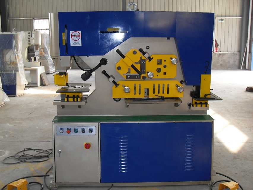 Q35y Series Multifunctional Hydraulic Iron Worker Combined Shearing And Punching Machine Cizalla y punzonadora combinadas de trabajador de hierro hidráulico multifuncional de la serie Q35y