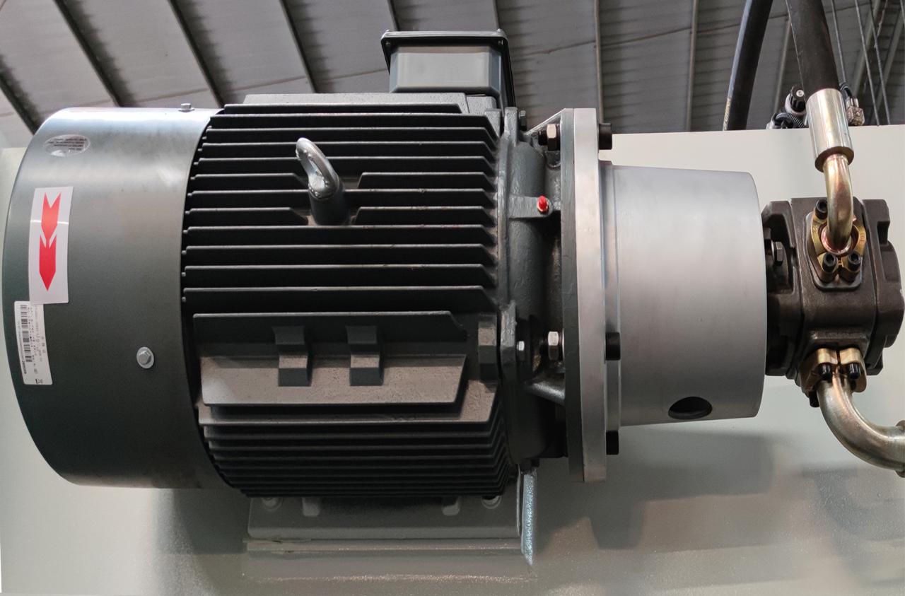 Cizalla hidráulica Qc11k y cizalla guillotina para corte de chapa