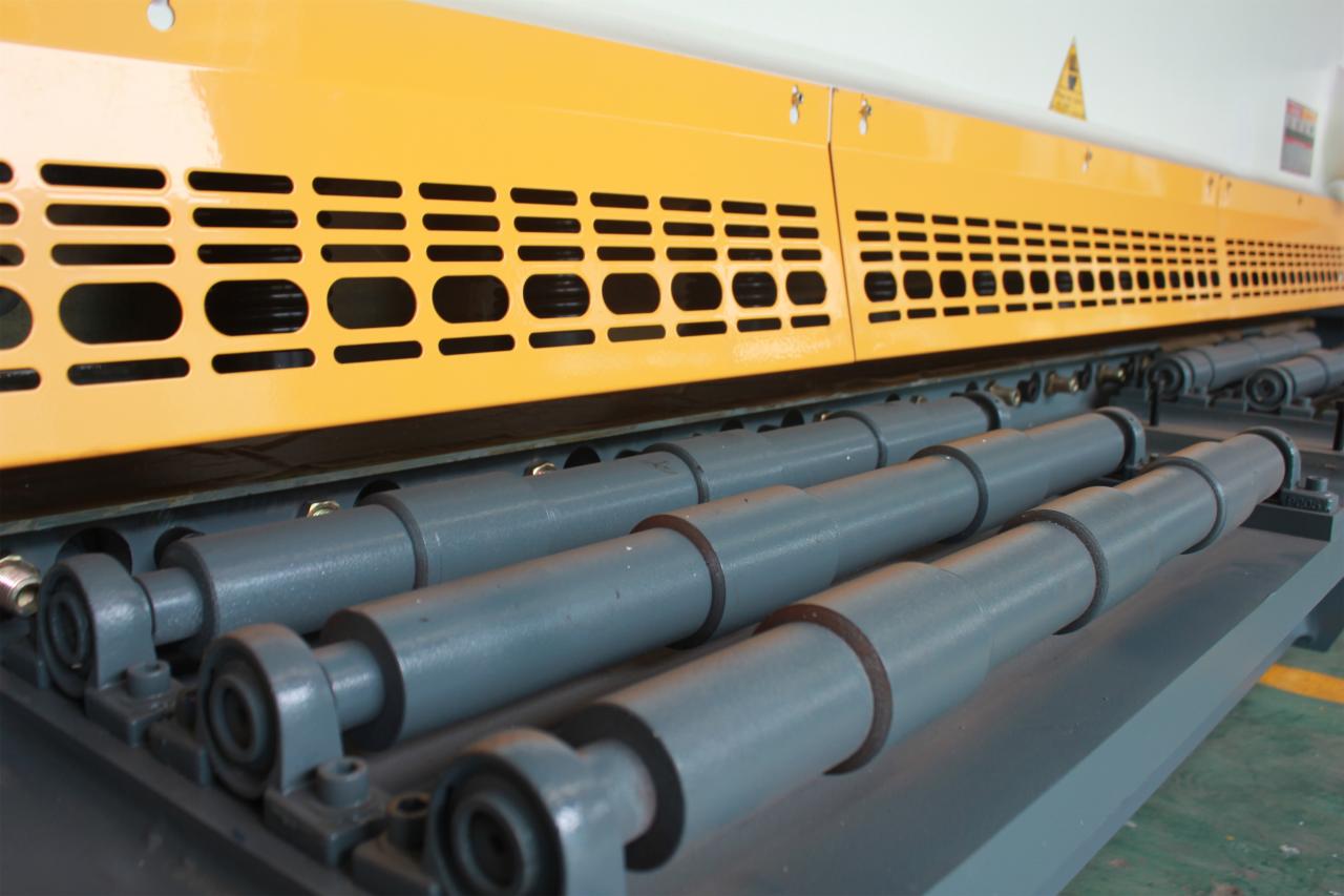 Qc11y Metal Plate Hydraulic Guillotine Shearing Machine For Sale Máquina cortadora de guillotina hidráulica de placa de metal Qc11y a la venta