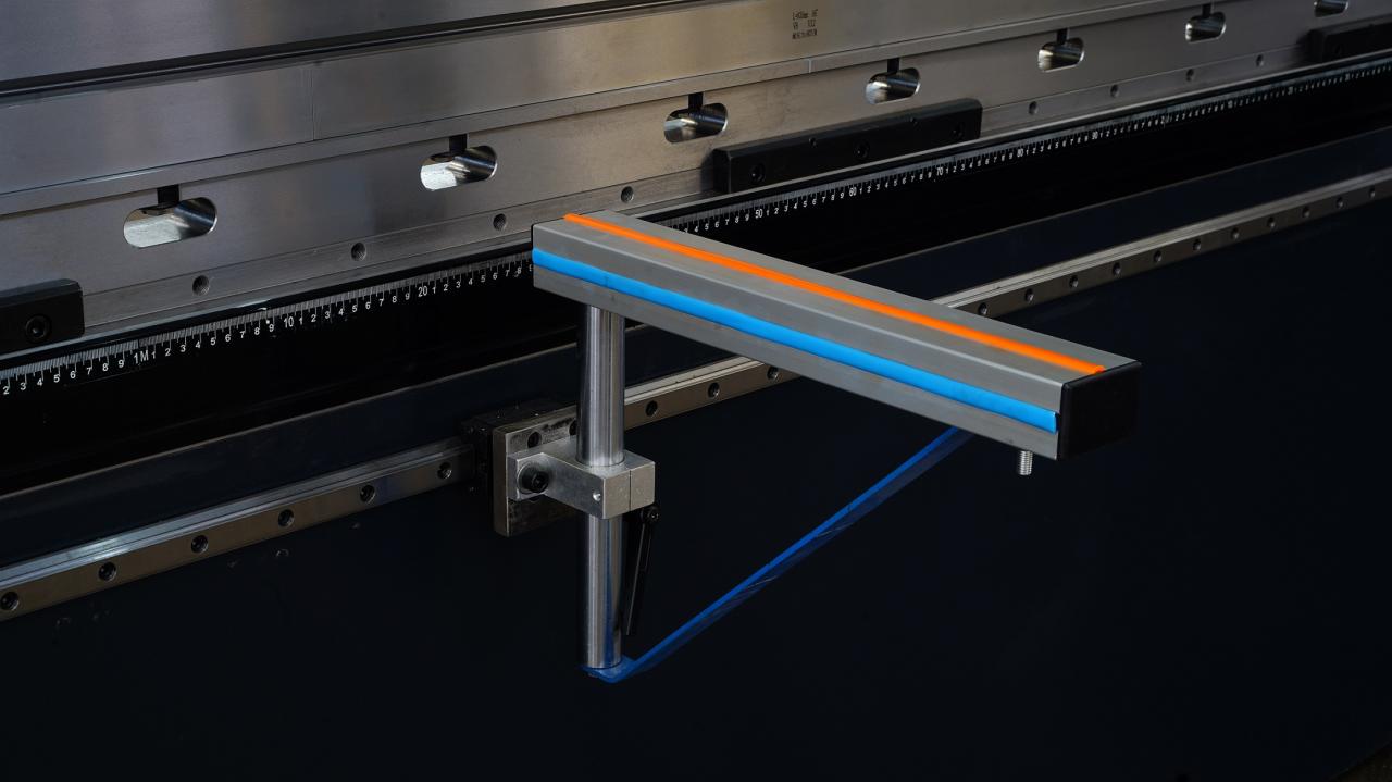 Wc67k-400T Cnc Plc Máquina dobladora de hojas manual Nc Prensa hidráulica Máquina de freno