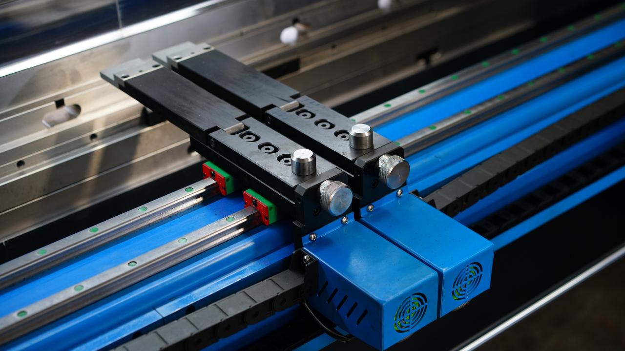 Wc67k-400T Cnc Plc Máquina dobladora de hojas manual Nc Prensa hidráulica Máquina de freno