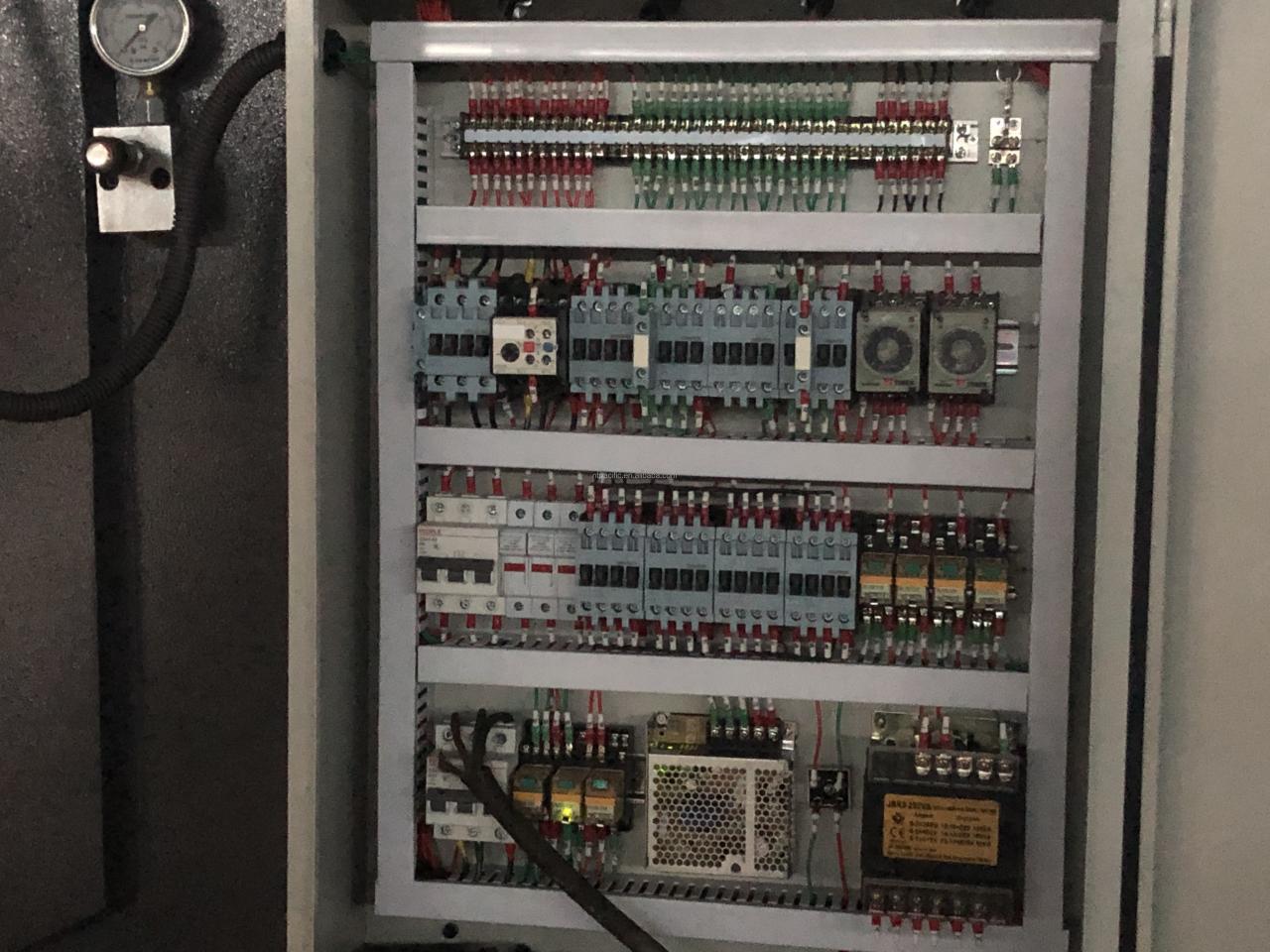 Wc67k Cnc Aluminum Iron Plate Hydraulic Press Brake Cnc Metal Sheet Bending Machine Wc67k Cnc Placa de hierro de aluminio Prensa hidráulica Freno CNC Máquina dobladora de láminas de metal