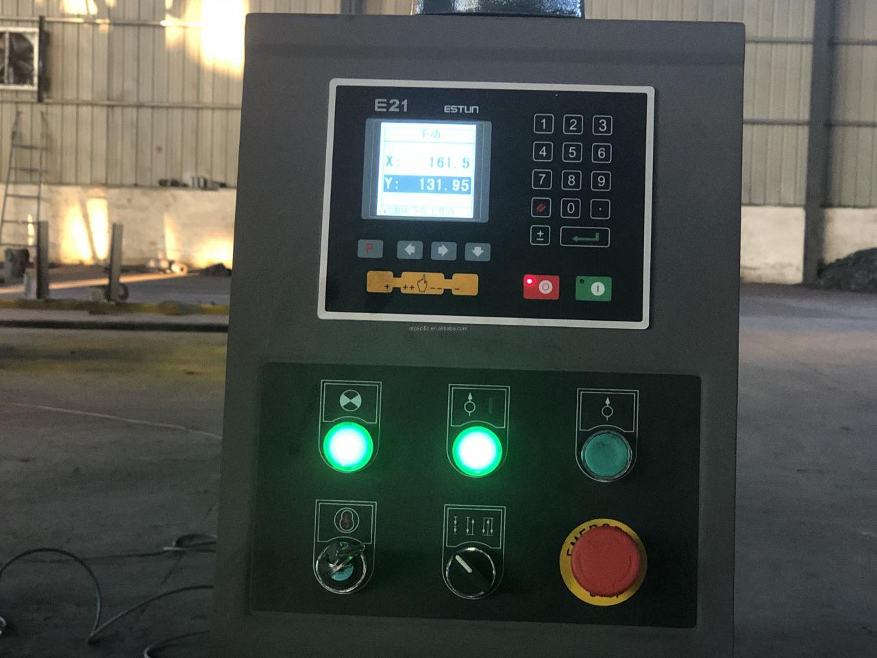 Wc67k Cnc Aluminum Iron Plate Hydraulic Press Brake Cnc Metal Sheet Bending Machine Wc67k Cnc Placa de hierro de aluminio Prensa hidráulica Freno CNC Máquina dobladora de láminas de metal