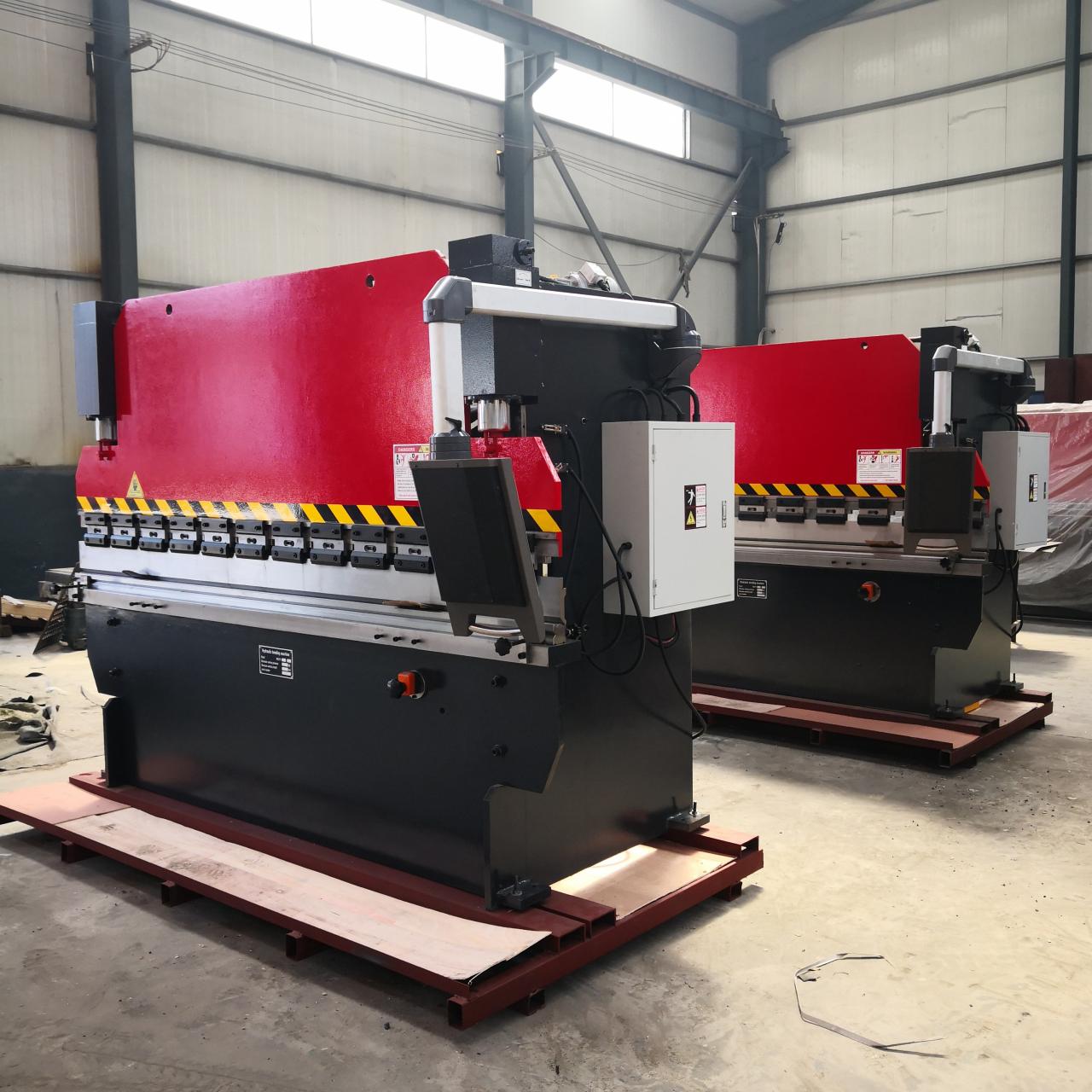 Wc67y-160 4000 Hydraulic Press Brake Cnc Metal Bending Machine For 4000mm Width Steel Dobladora del metal del CNC del freno de la prensa hidráulica Wc67y-160 4000 para el acero de la anchura de 4000m m