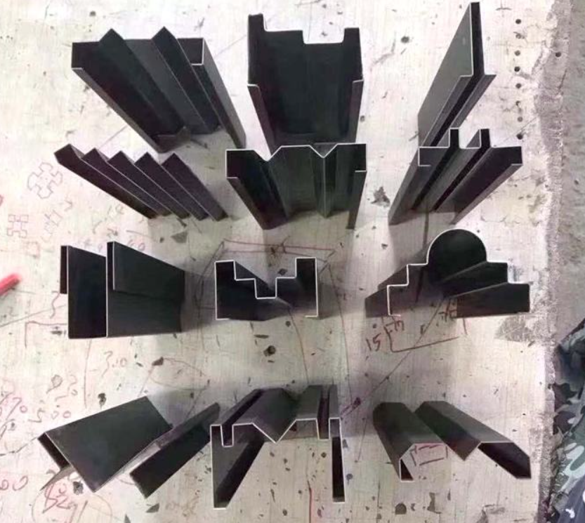 Wc67yk 80 100 160 200 Ton 3200mm E21 Nc Sheet Metal Oil Hydraulic Press Brake Price Wc67yk 80 100 160 200 Ton 3200mm E21 Nc Precio de freno de prensa hidráulica de aceite de chapa